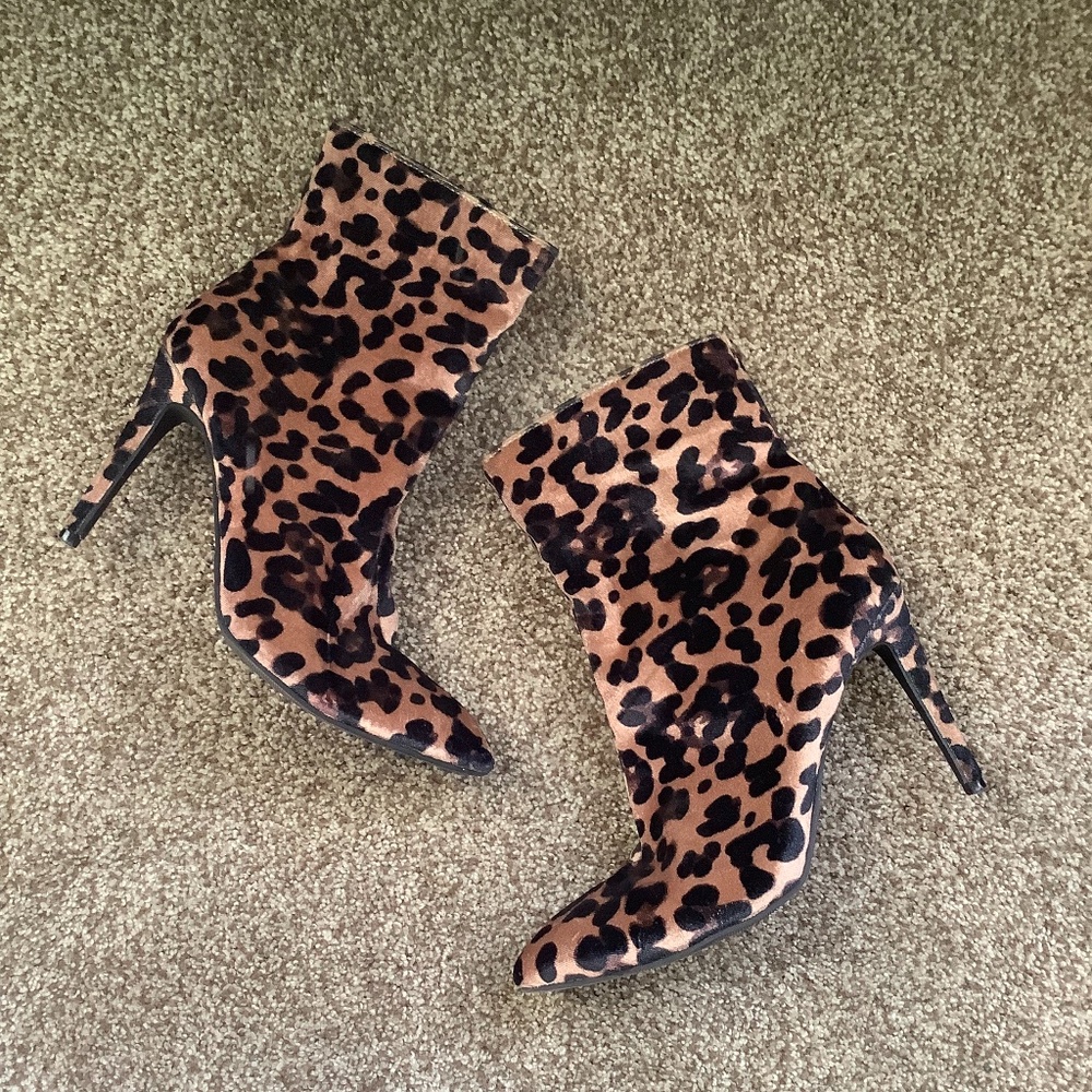 GUESS Leopard Ankle Boots, Size 8